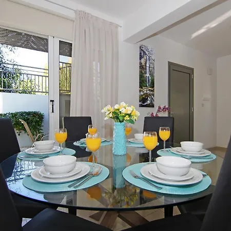 Eden Αγία Νάπα